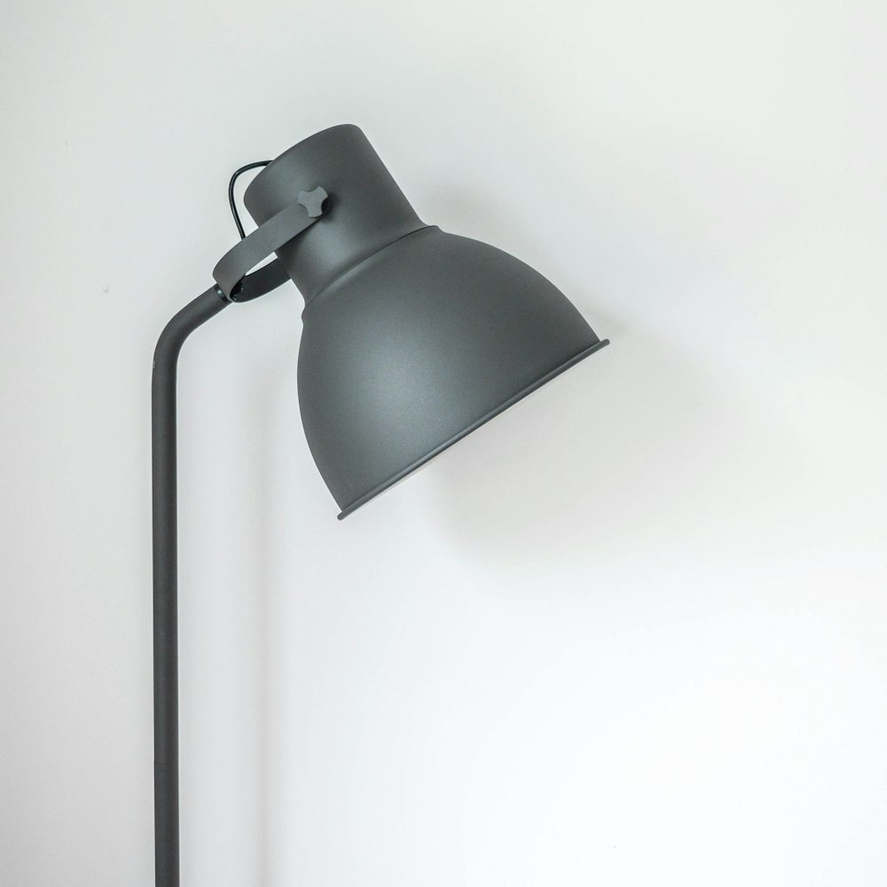 Minimal Masa Lambası